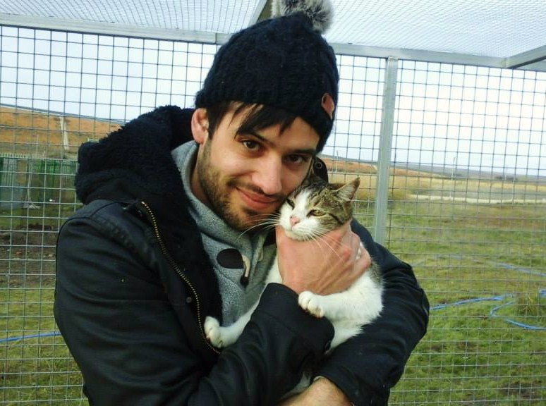 Foto de SUSO con su adoptante